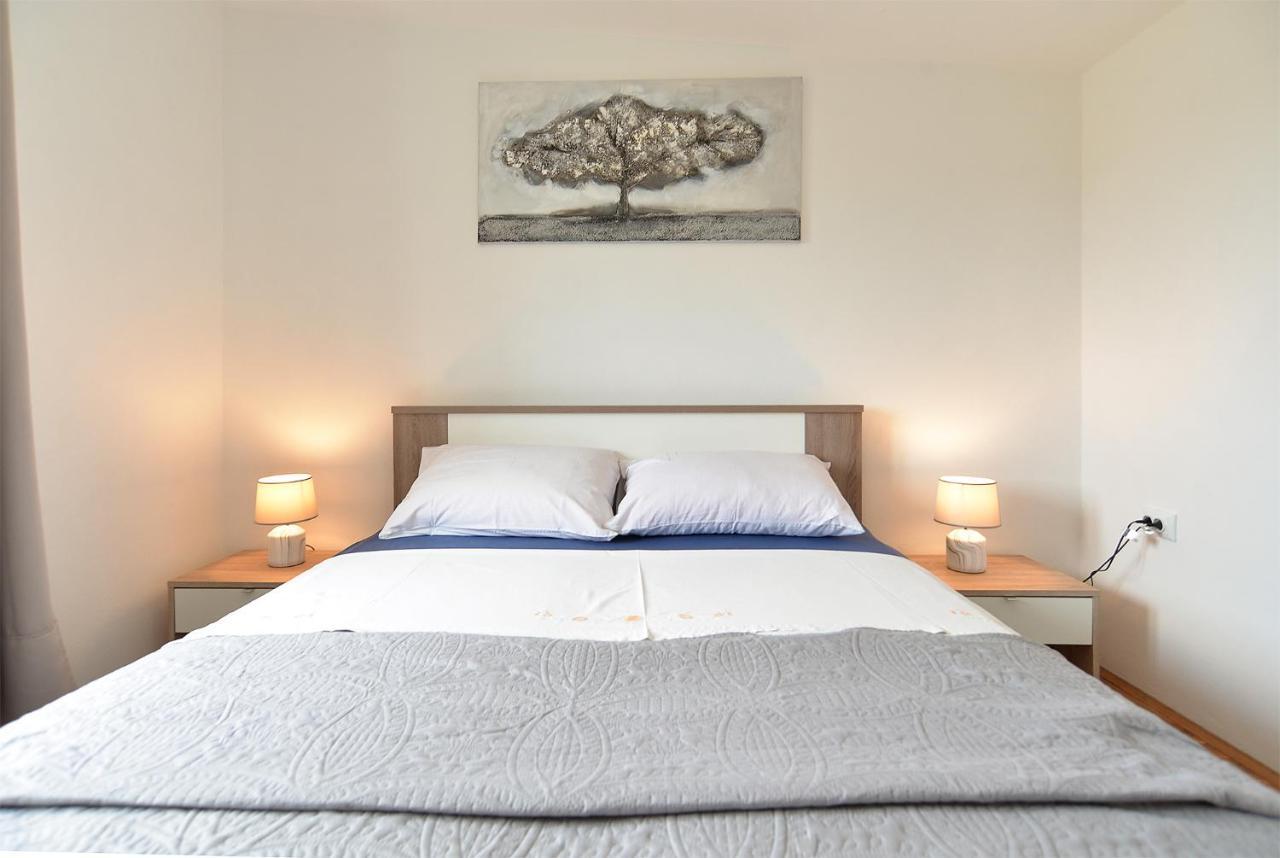 Apartments Fazana 407 エクステリア 写真