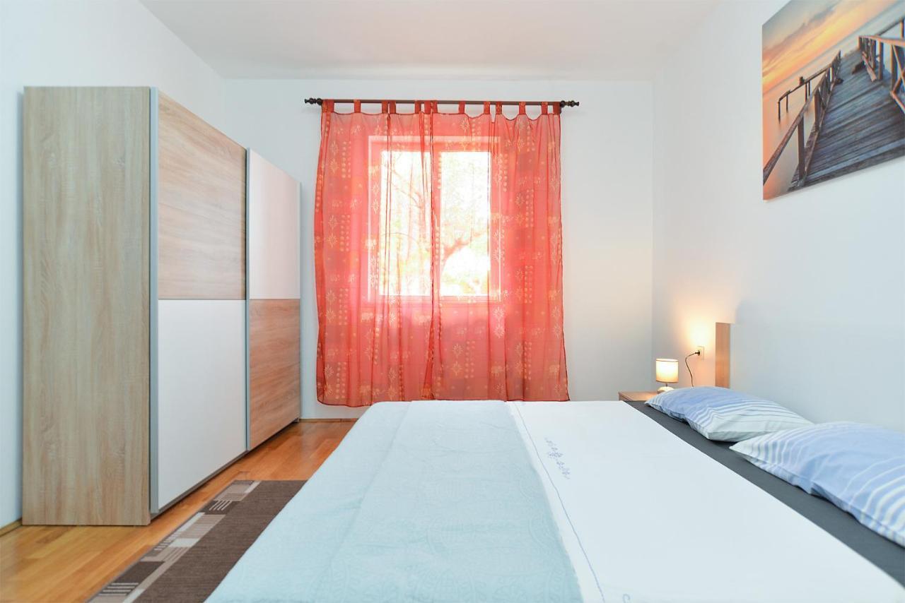 Apartments Fazana 407 エクステリア 写真