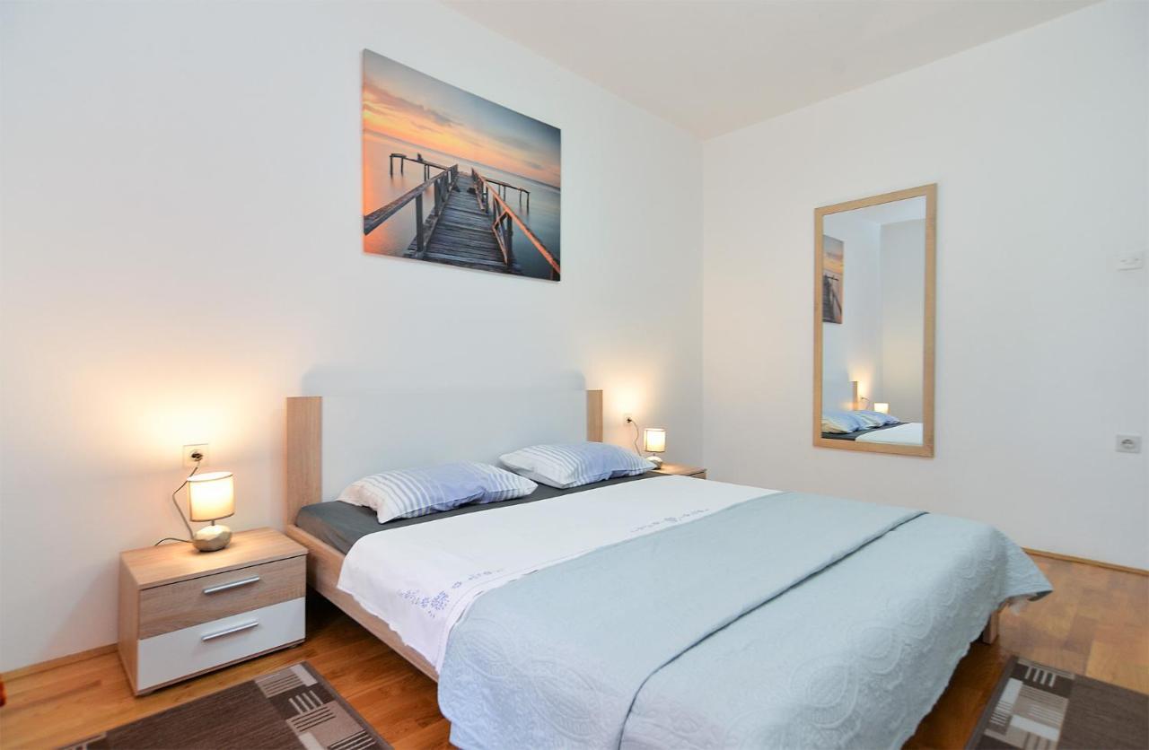 Apartments Fazana 407 エクステリア 写真